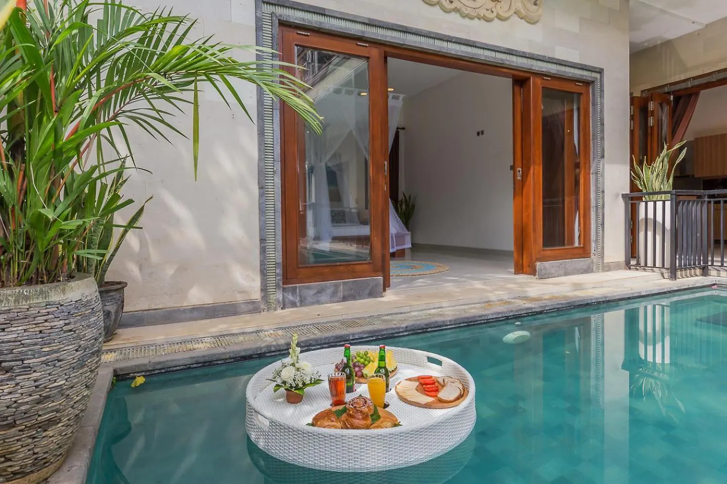 Aurora Berawa Villa Canggu
