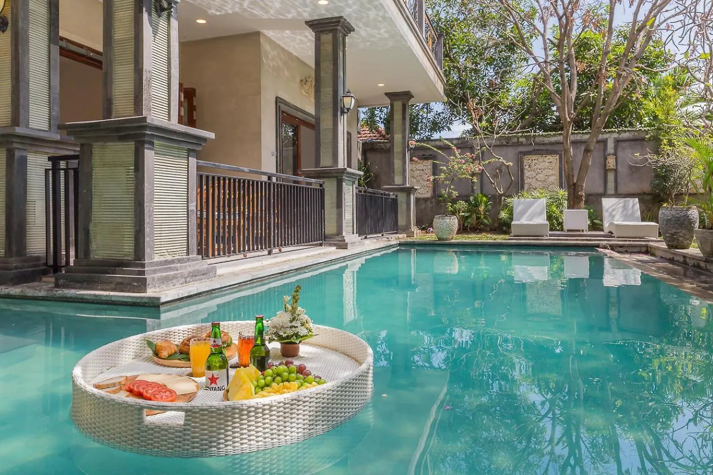 Aurora Berawa Villa Canggu